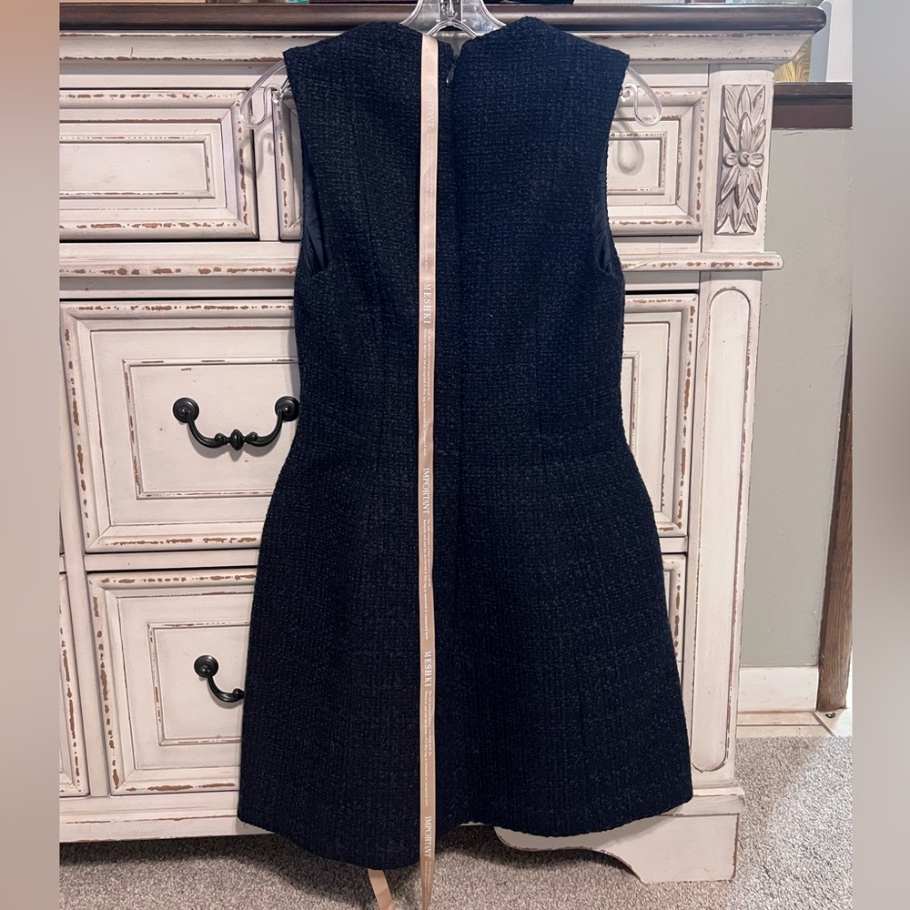 MESHKI Navy V-Neck Textured Mini Dress size medium NWT - Picture 4 of 4